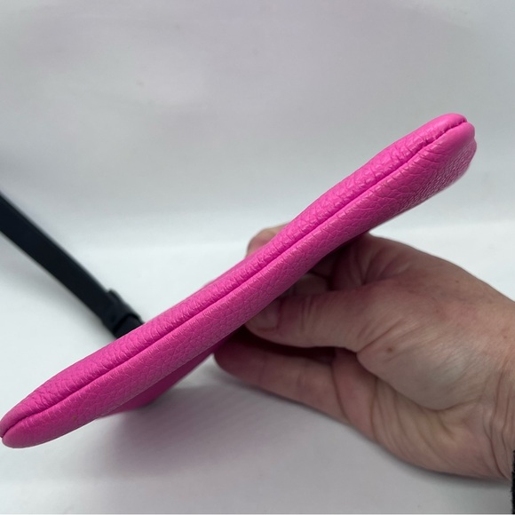 Kate Spade New York Pink Pebbled Leather Zip Wristlet Pouch GUC - Picture 5 of 16